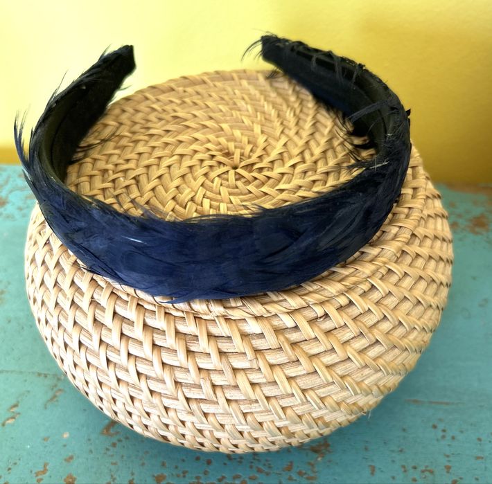 Opaska Pinko pióra granat