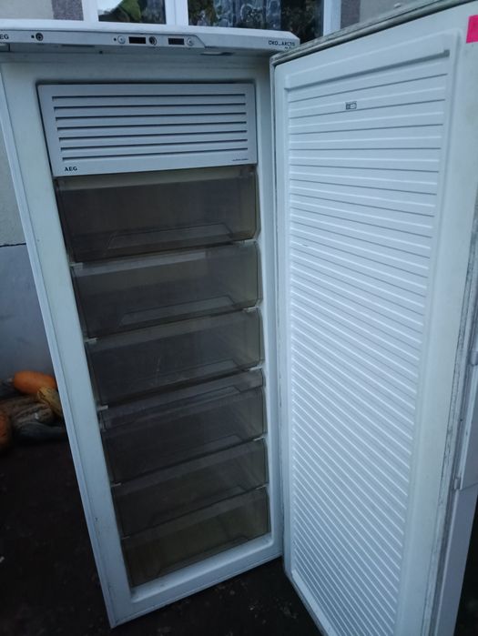 Морозильна камера АЕГ