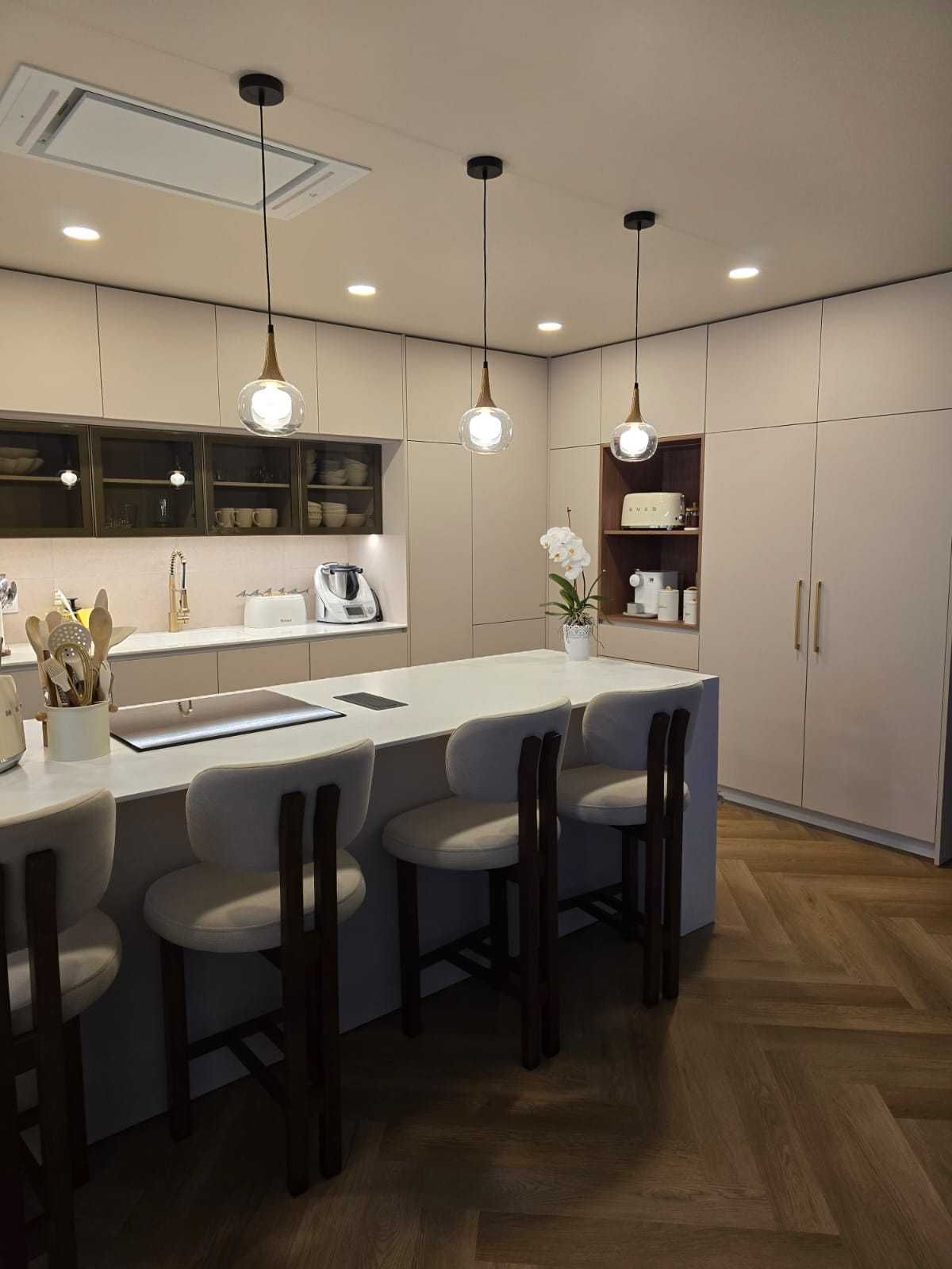 Tampos de cozinha e banho em Corian, Hanex Himacs Solid Surface