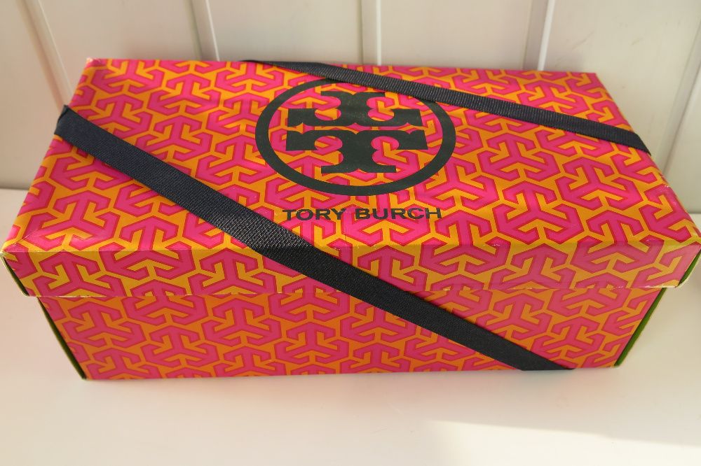 Tory Burch Мокасины лакированые с открытым носком, р. 36 оригинал