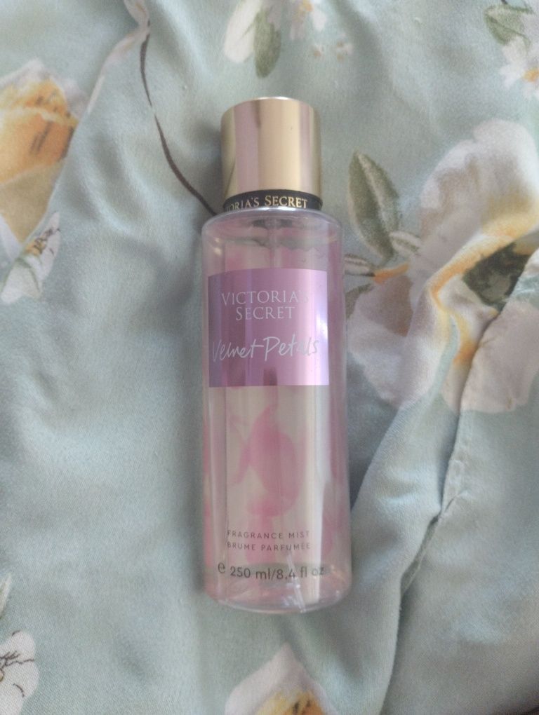 Victoria's secret velvet petals