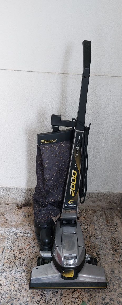 Aspirador vertical Kirby G2000