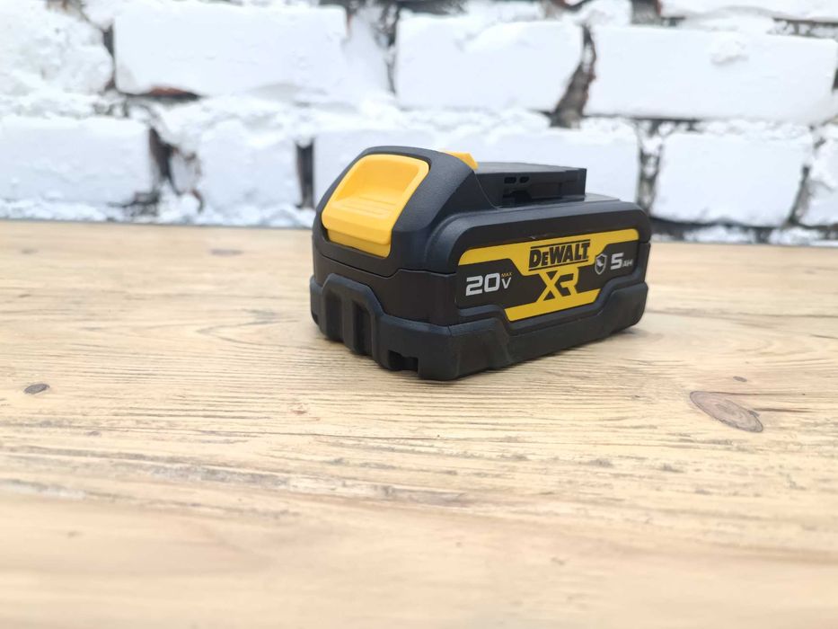 Акумулятор, батарея DeWALT (DCB184G) DCB205G 20V Oil-Resistant
