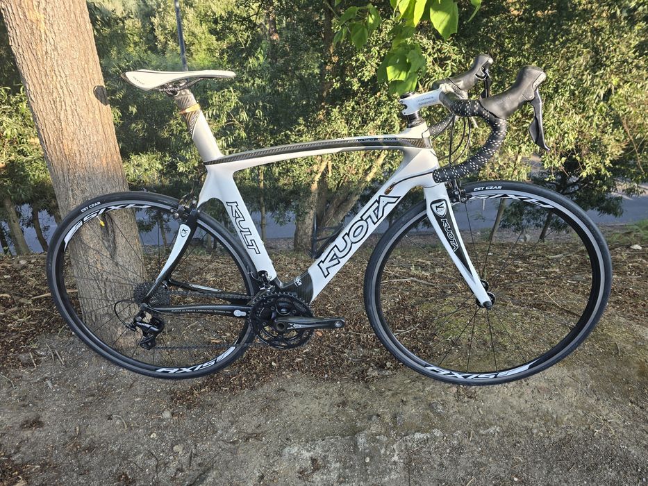 Kuota de estrada de carbono 11x2v m impecavel