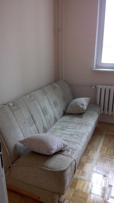Wynajmę  pokój 8 m2 w mieszkaniu 70 m2 3 pokojowym bez właściciela.