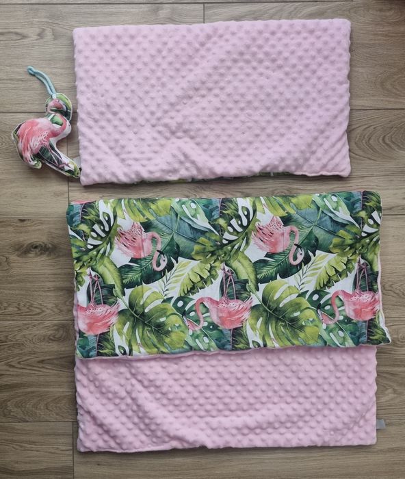 Kocyk + poduszka + zawieszka / Minky róż flamingi / Bawełna Handmade