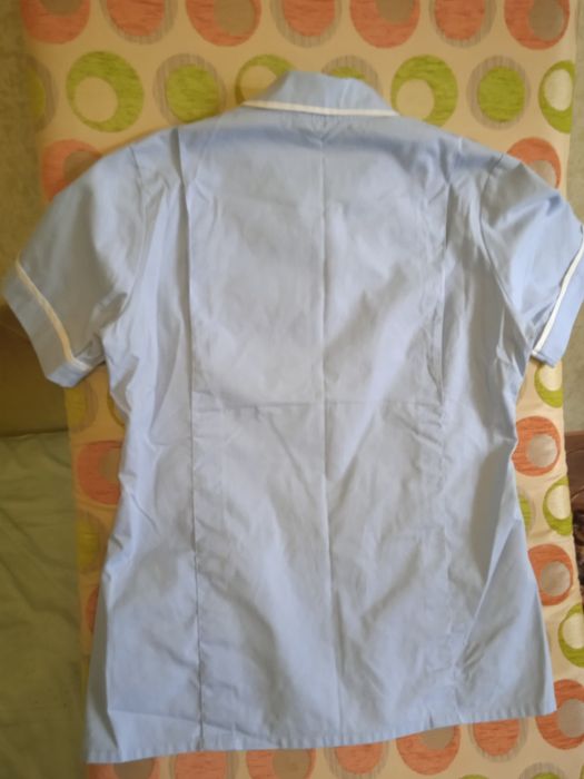 Продам верхню частину медичного костюму,  блакитний.