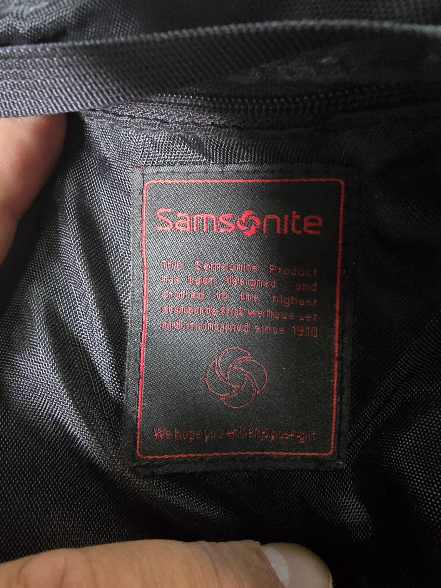 Сумка через плече Samsonite