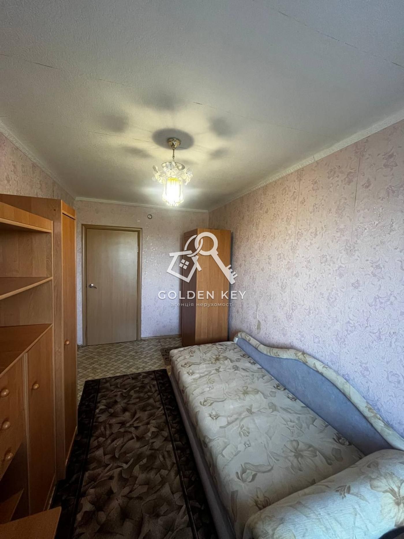 Продаж трикімнатної квартири, Автотехнікум