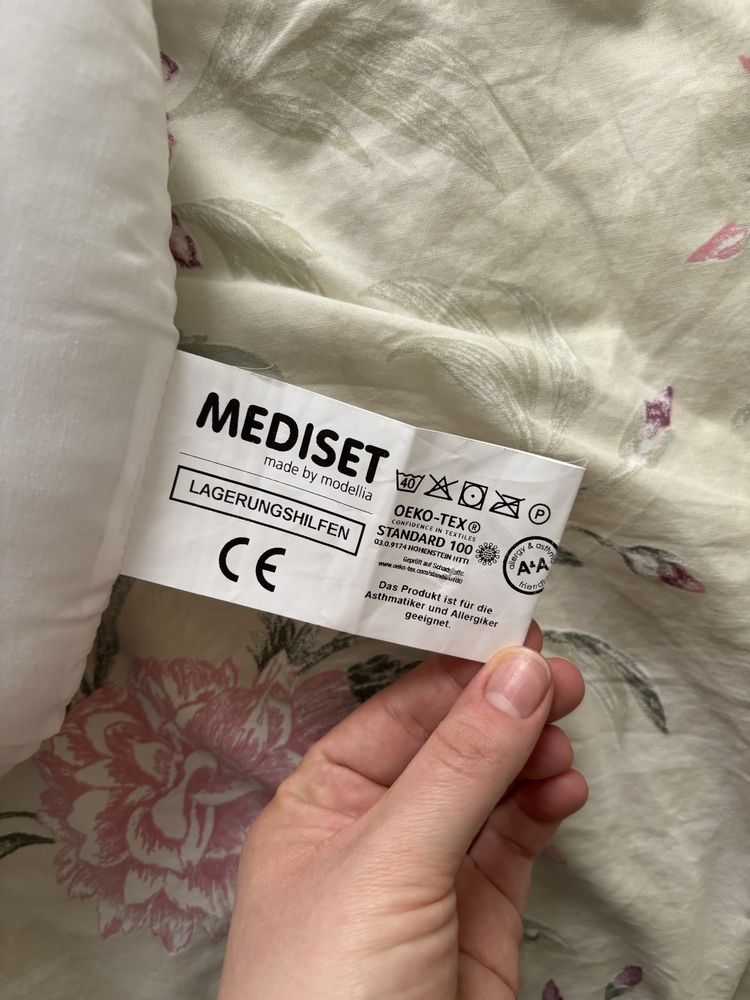 Poduszka poporodowa z dziurką
