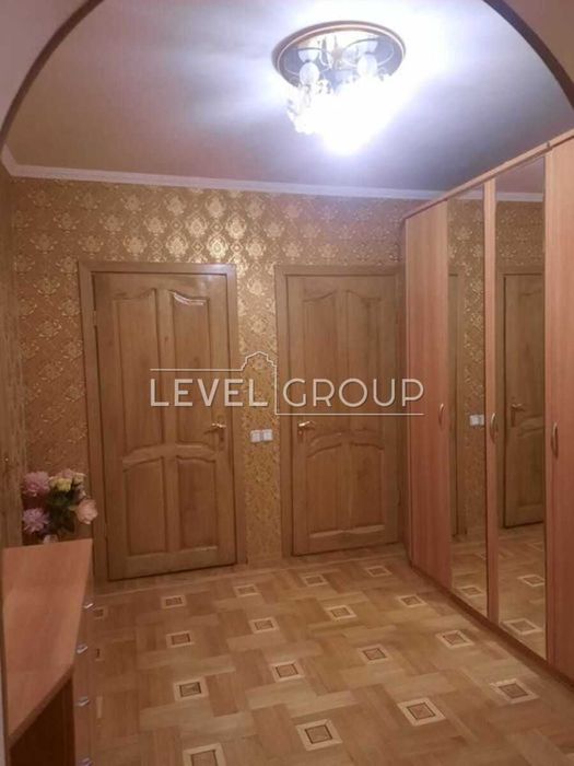 Квартира 3к, 73м, Драйзера, Троещина, Лівий берег