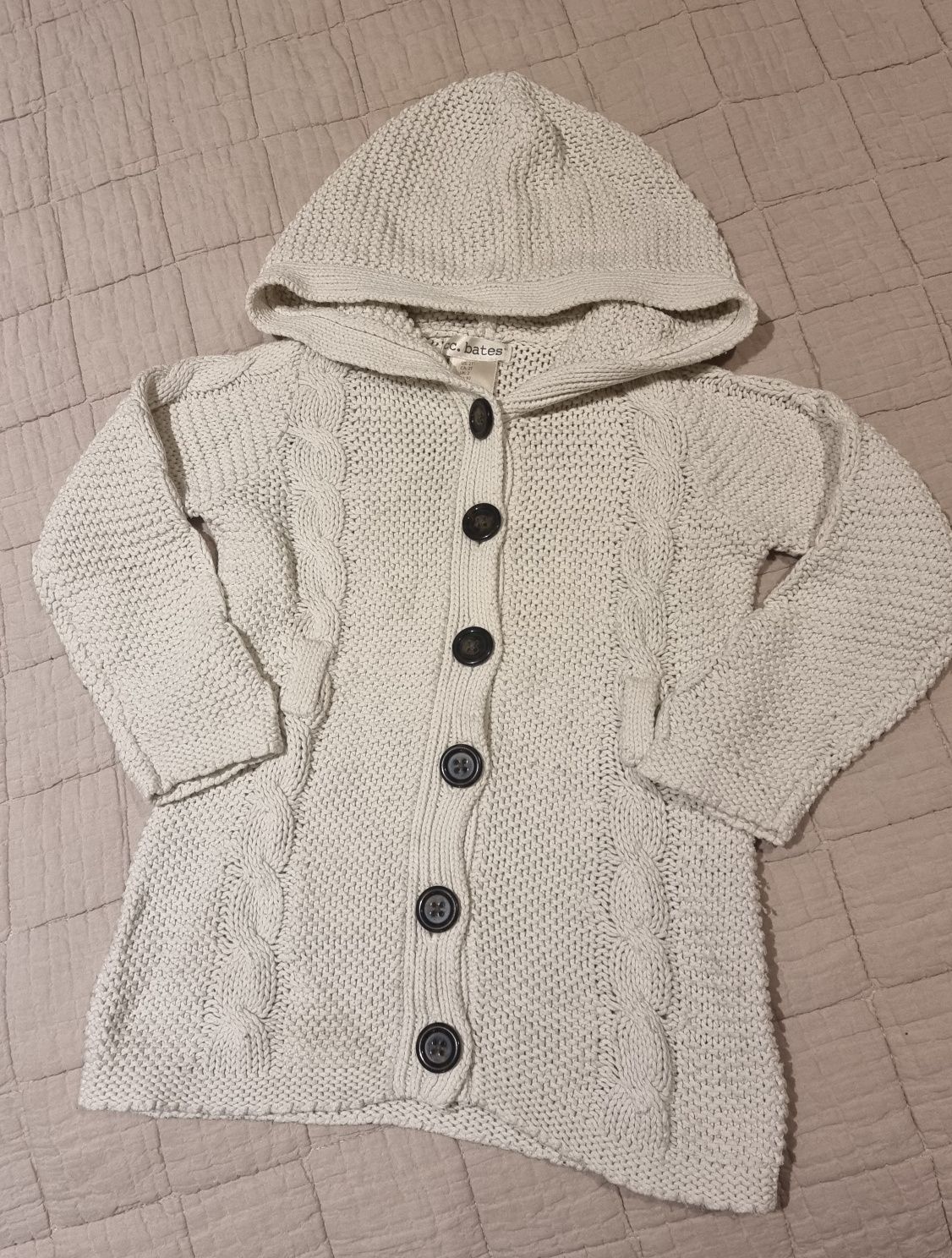 Sweter z warkoczowym splotem, r. 92