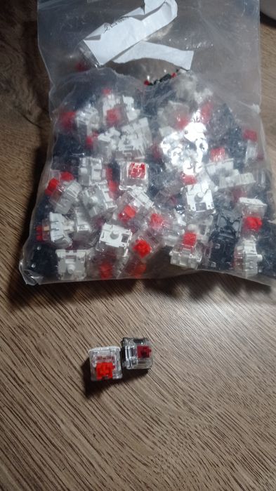 Механічні і магнітні світчі для клавіатури