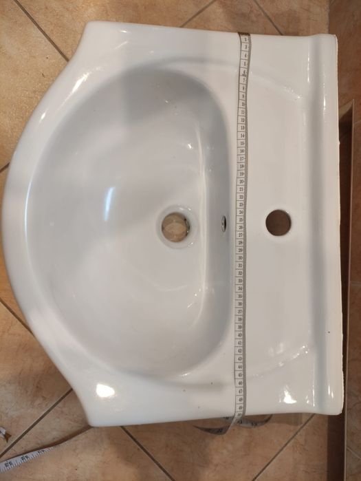 umywalka biała zlew