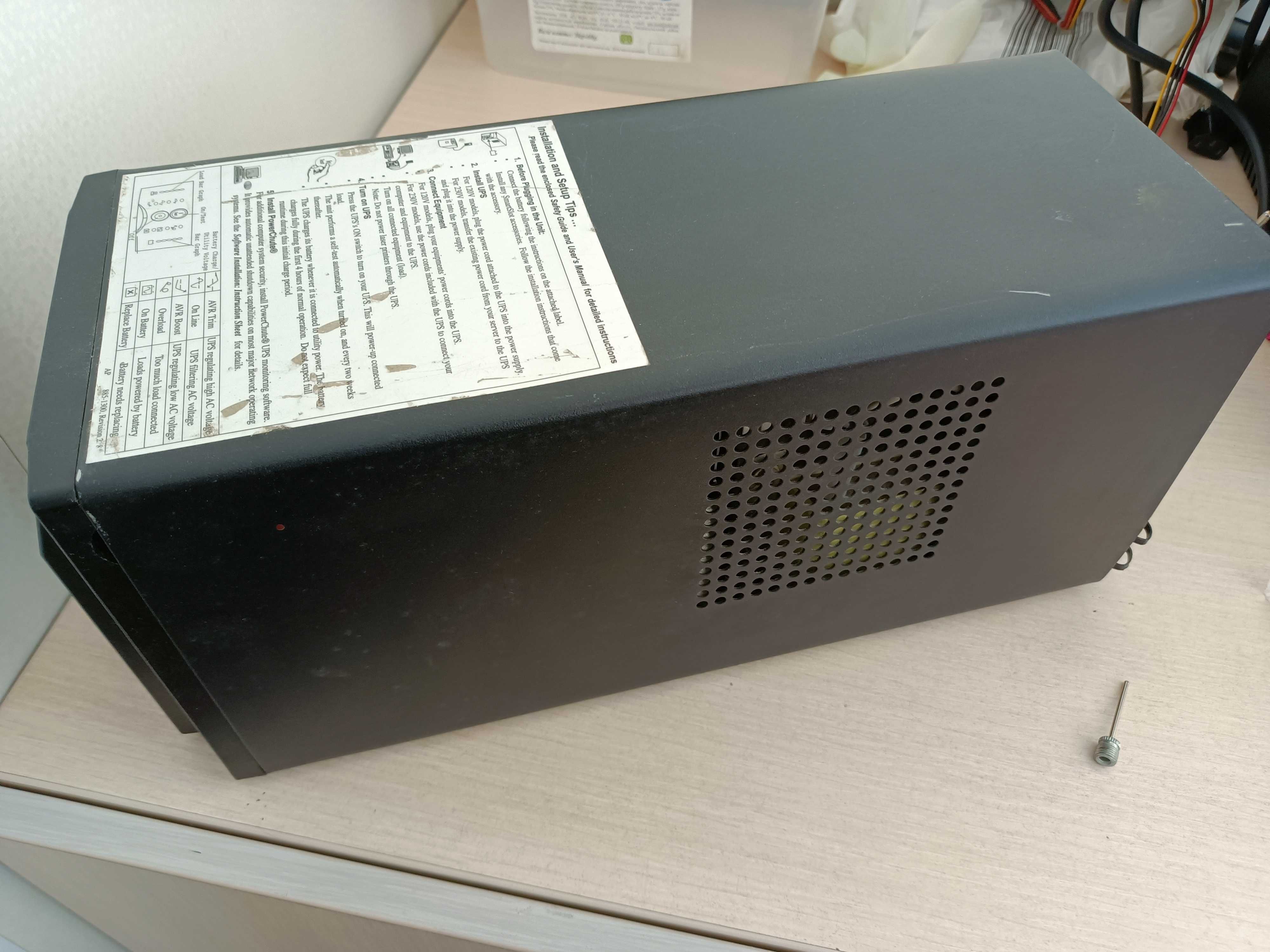 Безперебойник APC SMART-UPS 750VA (без батарей)