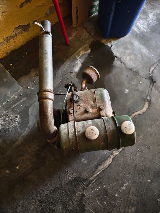 Máquina de pisar uvas &motor rega .