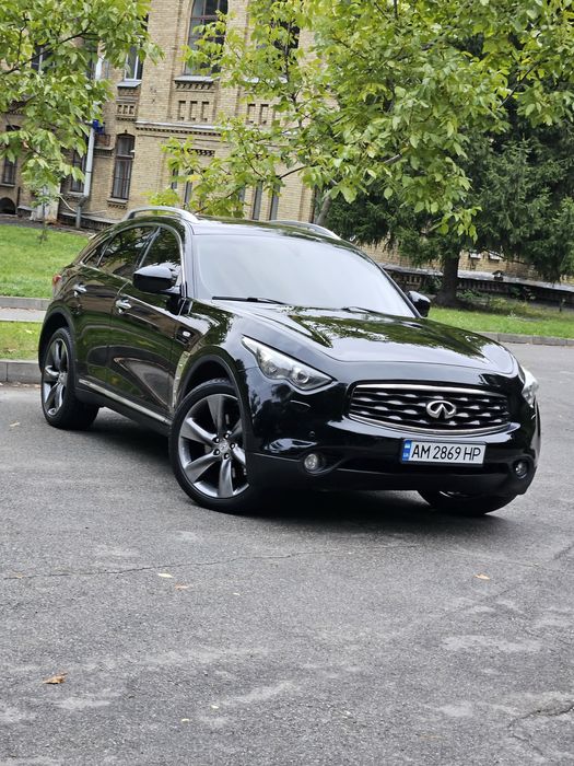 Продам Infiniti FX50 5.0 V8 | AWD | Sport Package |