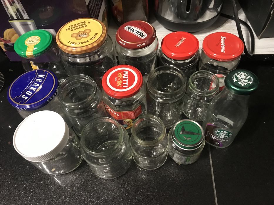 Słoiki z nakrętkami i bez za darmo
