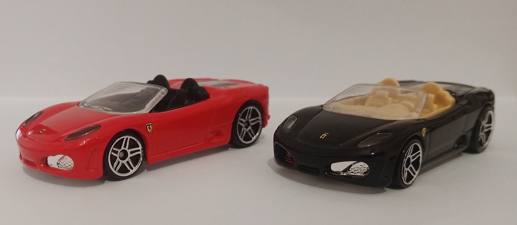 Ferrari F430 Spider x 2. Hot Wheels 1:64 + Pininfarina Battista 1:64