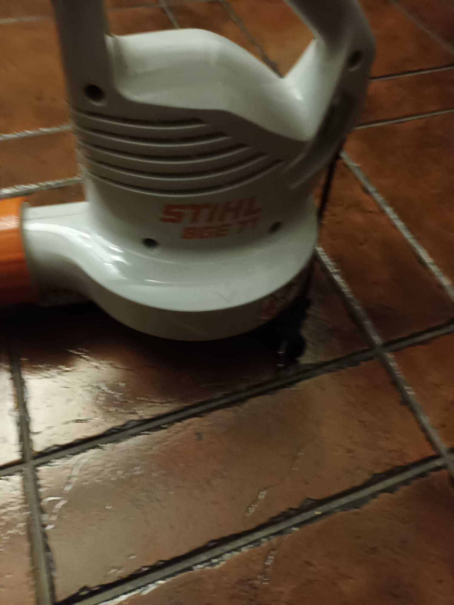 Stihl BGE 71 Soprador elétrico