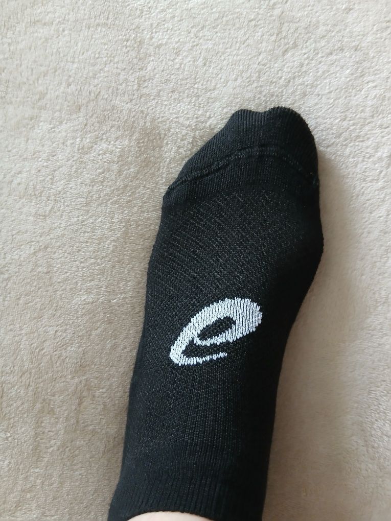 Продам носки Asics