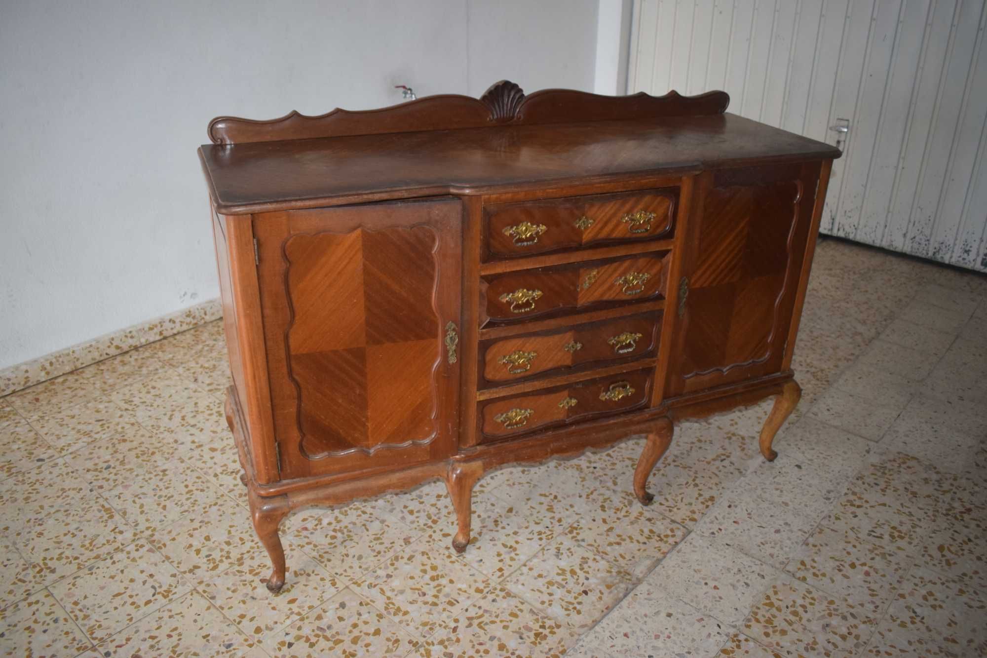 Mobília de sala de jantar
