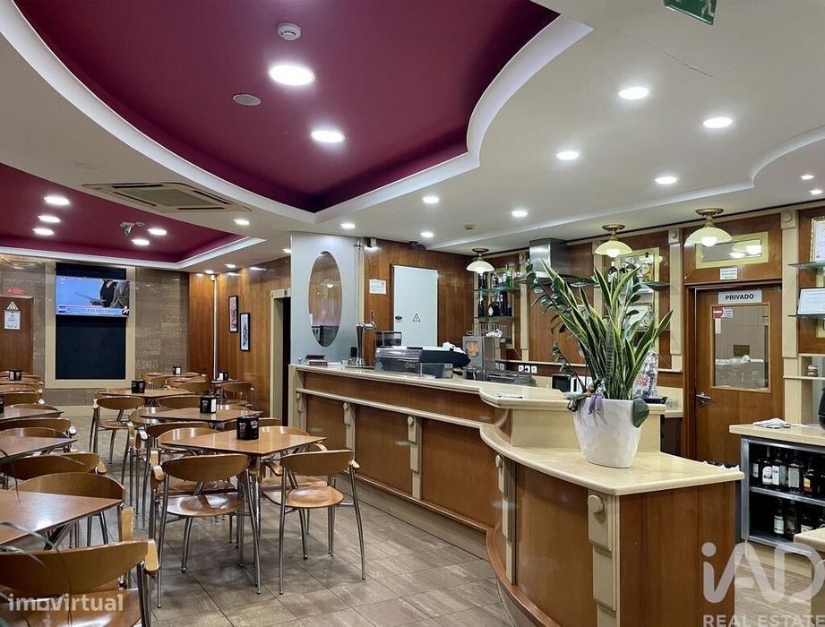 Padaria/confeitaria em Oliveira do Bairro de 127,00 m2