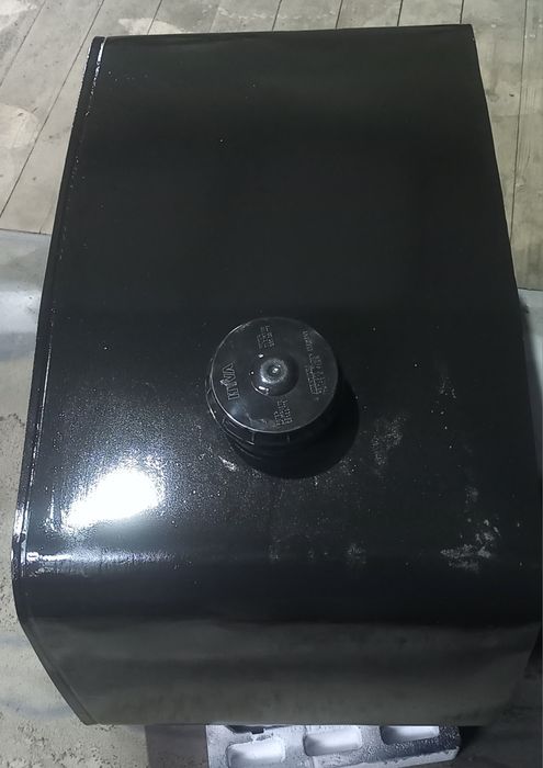 Бак гідравліки 160л-180л.