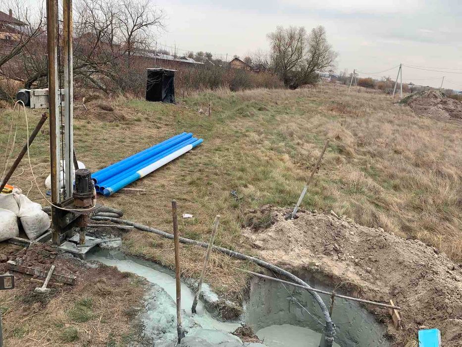 Бурение скважин Буча. Буріння свердловин Ірпінь. Монтаж обладнання.