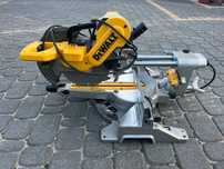 Ukośnica DeWalt 250 mm / 1675 W