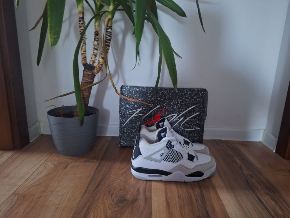 Jordan 4 military blacki