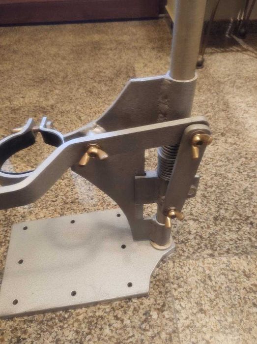 masywny stojak do wiertarki