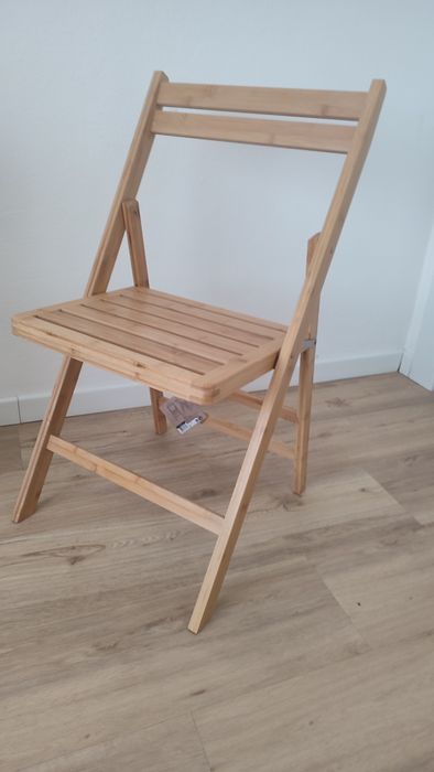 Cadeira dobrável em bambu