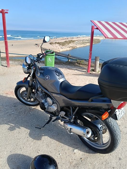 Moto Yamaha xj600N