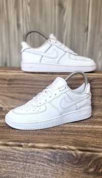 Sneakersy damskie Nike Air Force 1 białe skórzane 35 dziewczęce