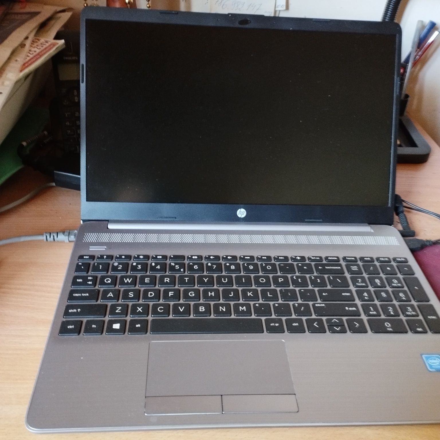 Laptop HP 250/g8..windows.11 Home.