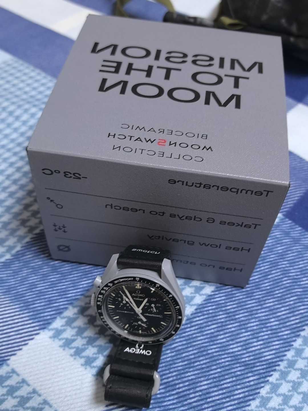 Omega x Swatch So33M100, zegarek z motywem Księżyca