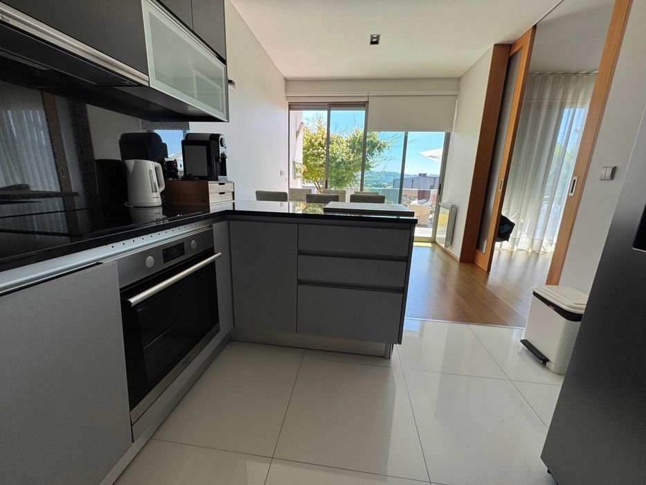Cozinha Completa Moderna – Com Eletrodomésticos e Pedra Incluída