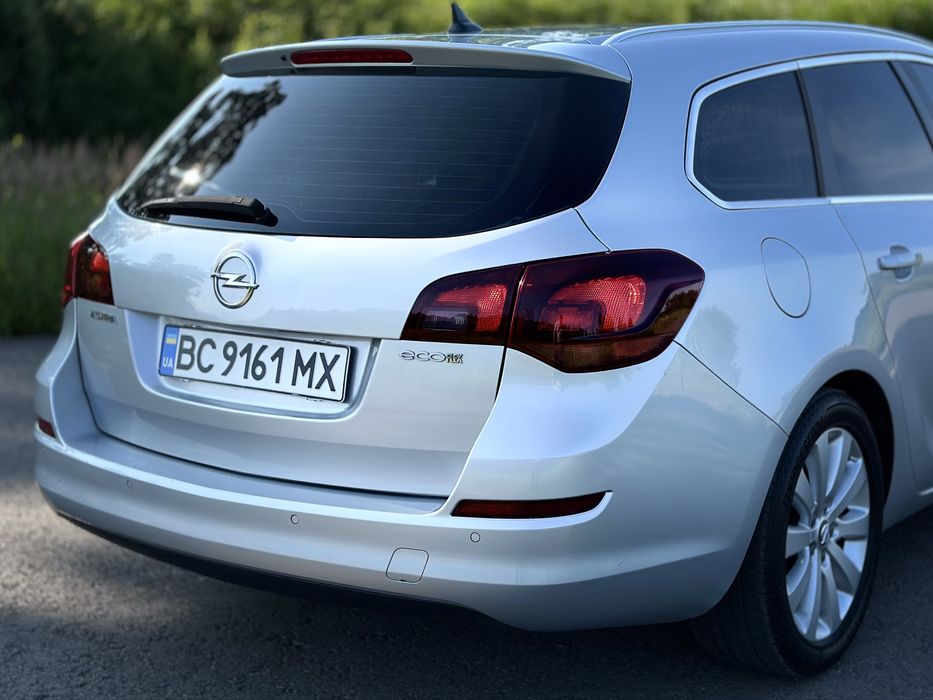 Opel Astra J Cosmo