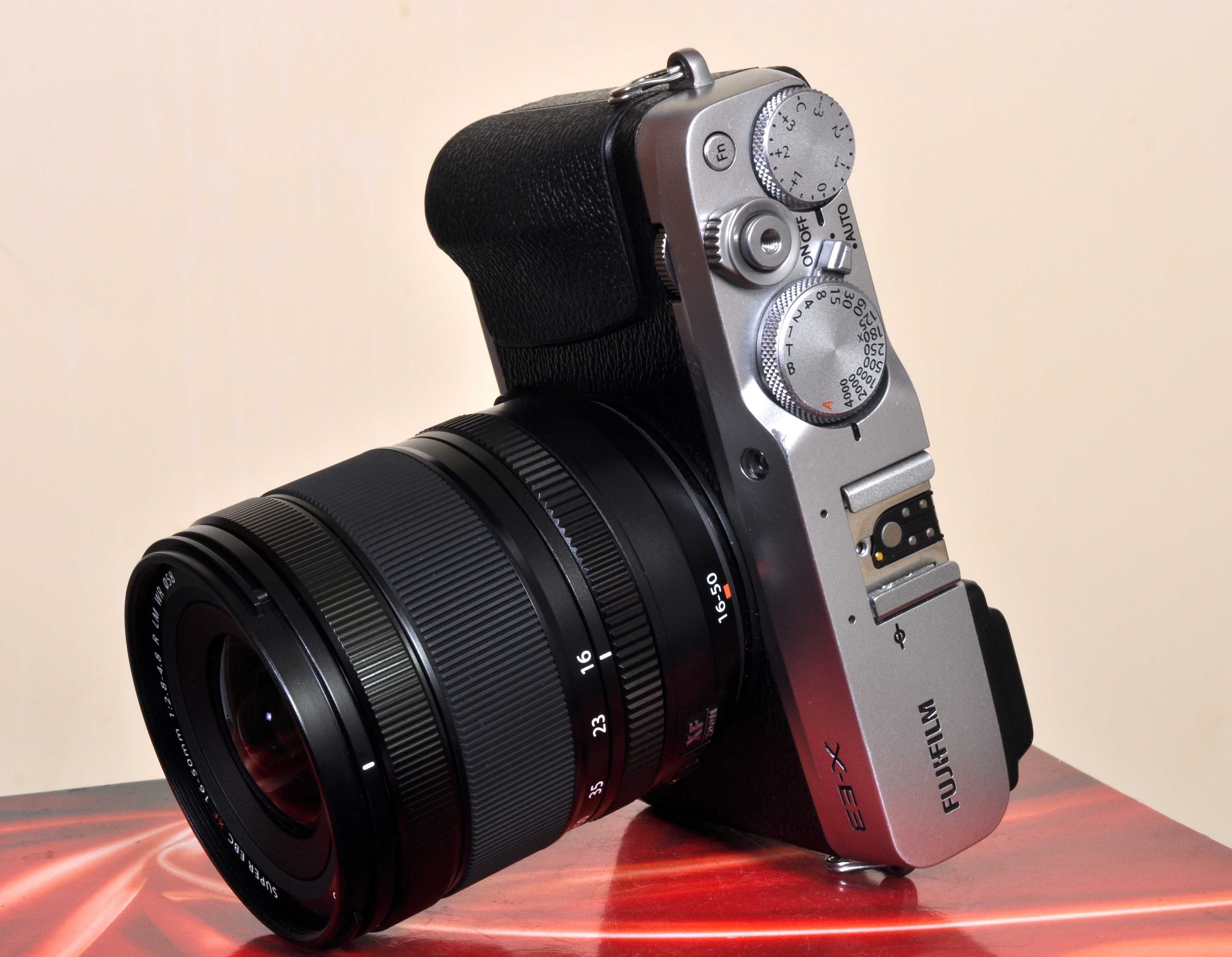 Fuji X-E3 + Fuji XF 16x50 F: 2.8-4.8 WR. Como novo, garantia Fuji PT.
