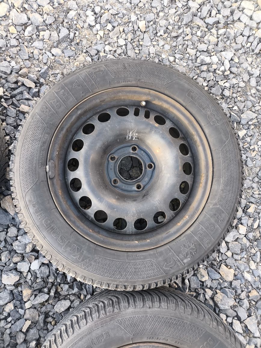 Komplet kół zimowych Opel Astra 5x115