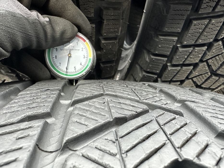Шини б/у 275/40 R21 Pirelli 2шт