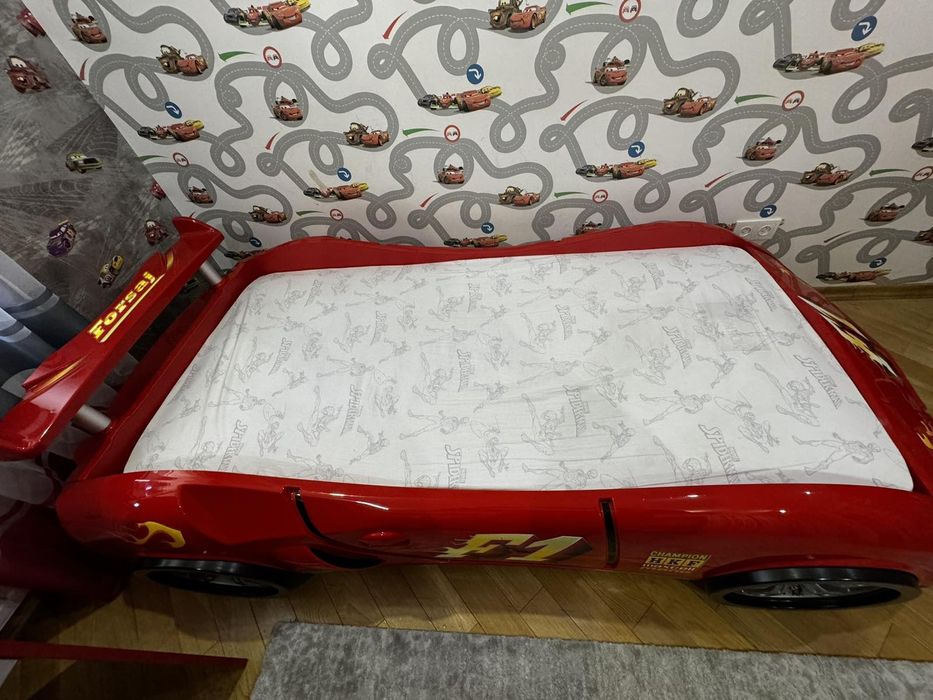 Дитяче ліжко-машинка Champion