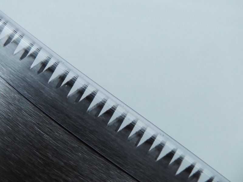 Piła japońska dwustronna ostrze 30cm drewno plastik