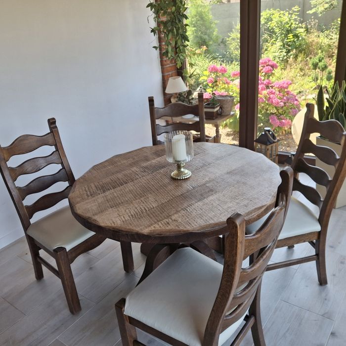 Sprzedam stół dębowy +4 krzesła