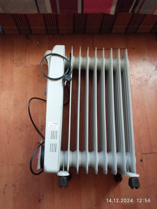 Продам масляный обогреватель CELCIA YANO1-9 2000W 8 секций обогрева