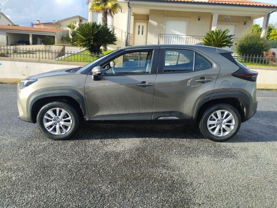 Toyota Yaris cross hybrid 63000km 2022