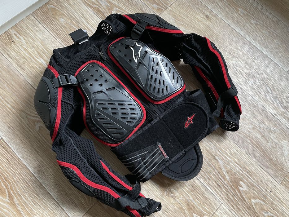 Alpinestars Bionic V2. Топова моточерепаха в стані нової! S-М р
