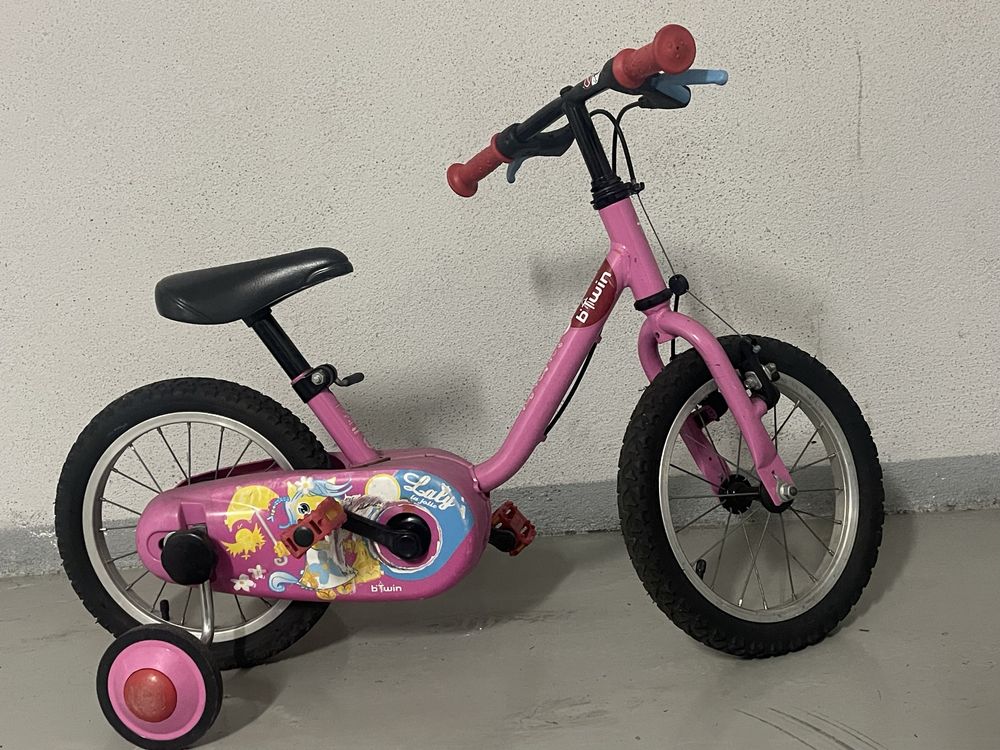 Bicicleta de criança com rodinhas