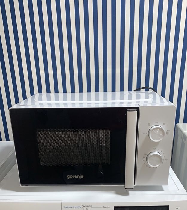 Мікрохвильова піч Gorenje з Німеччини.